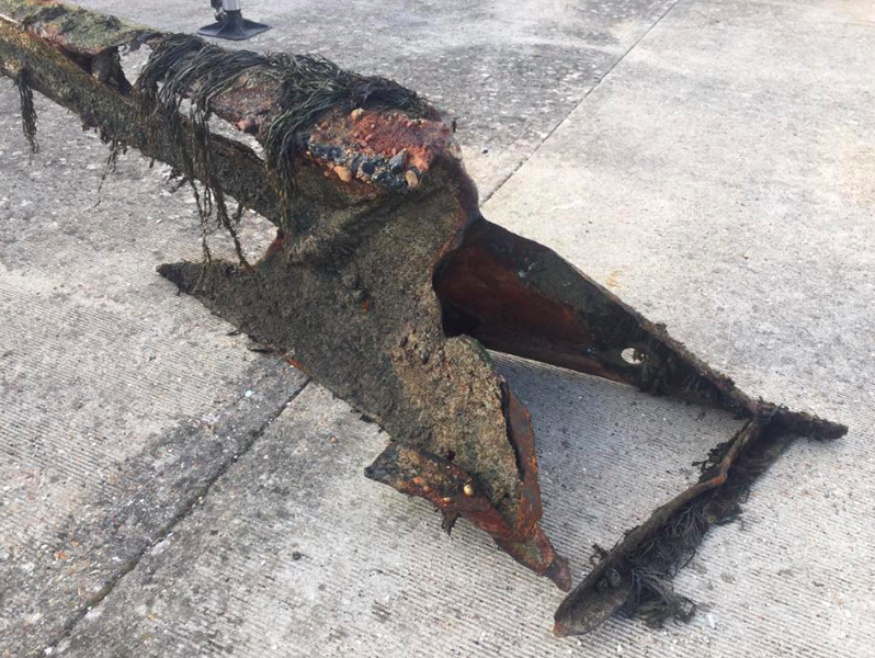 RED7MARINE RECOVERS SEVERAL HISTORIC KITE ANCHORS FROM THE ISLE OF WIGHT