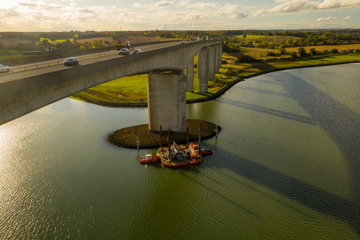RED7MARINE COMPLETES LOCAL CLEANING CONTRACT ON ORWELL BRIDGE