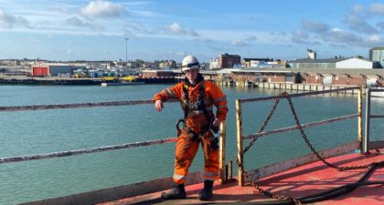 MEET CARLY WELLS – ONE OF THE UK’S FIRST FEMALE BARGE MASTERS
