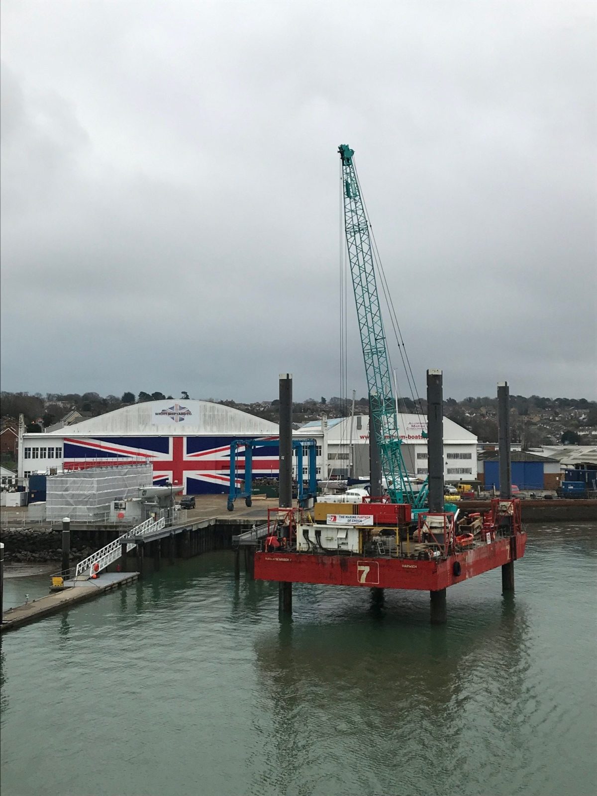 MARINE CONSTRUCTION PROJECT HIGHLIGHT: EAST COWES