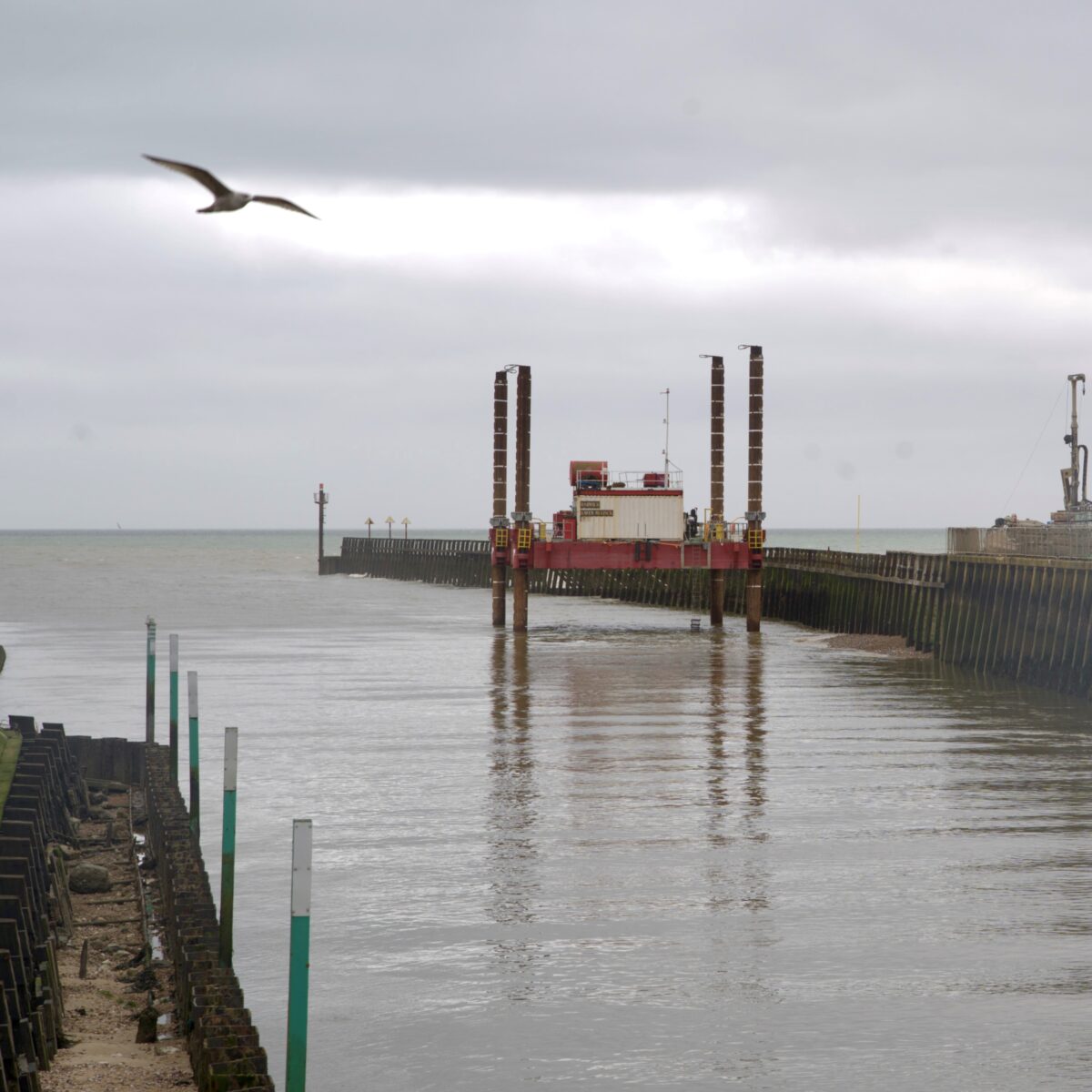 Haven Seajack 4 Completes Site Investigation Campaign at Littlehampton Harbour